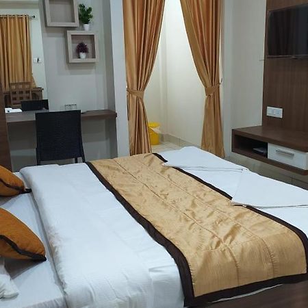 Kallada Residency Hotel Perintalmanna Ngoại thất bức ảnh